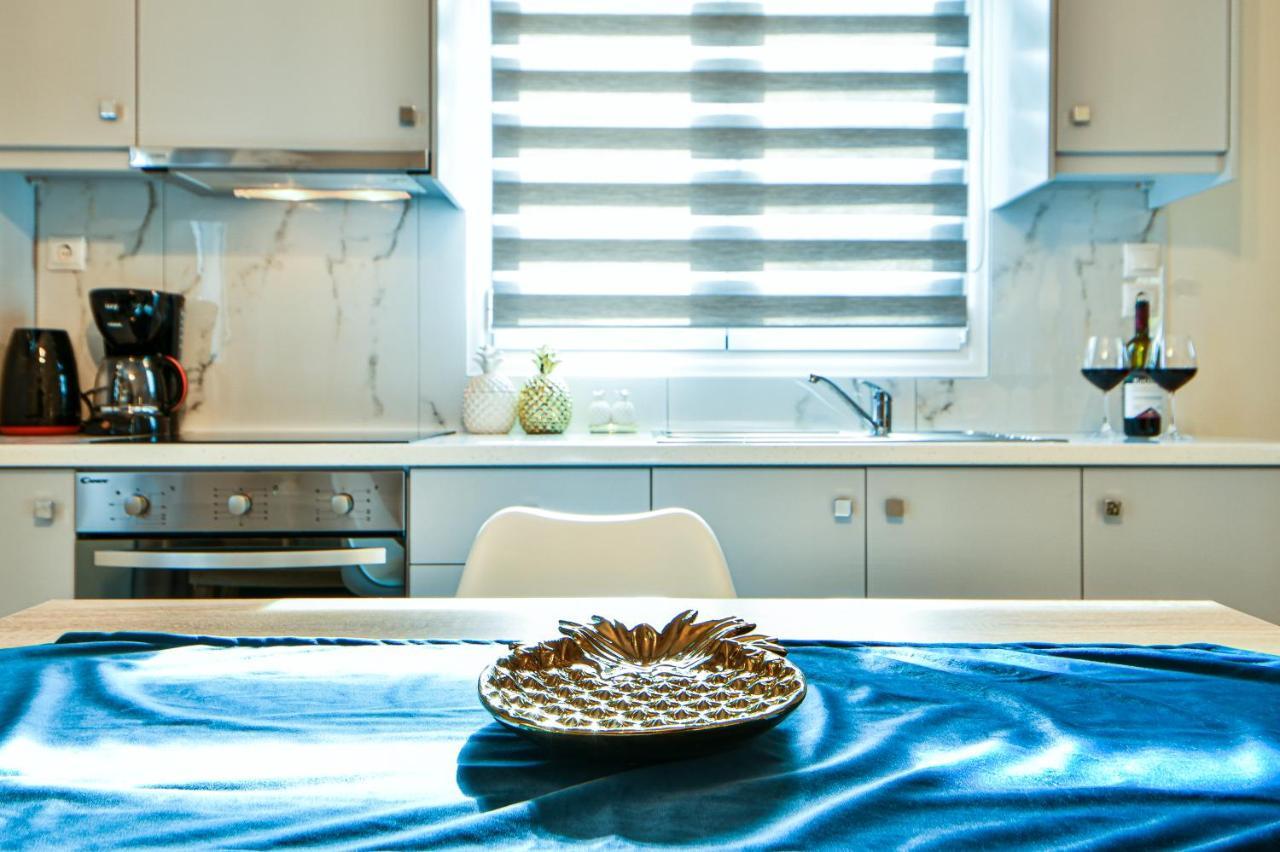 Koukounari Luxury Apartment *